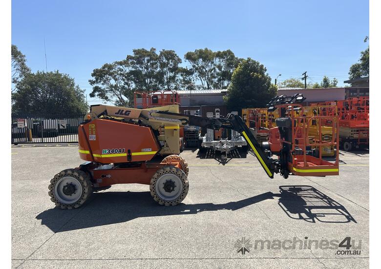 Used 34ft Hybrid Knuckle Boom Lift JLG 