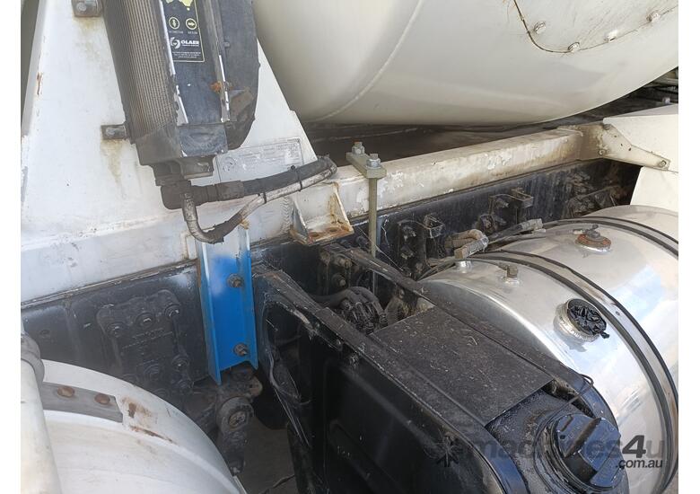 caption 2013 Mack CSMR 8x4 Concrete Agitator
