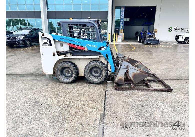 caption Toyota 30-5SDK8 Skid-Steer Loader