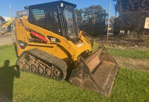 Skid Steer CAT 247B3 Ex-council 4 in 1 bucket Track 2012
