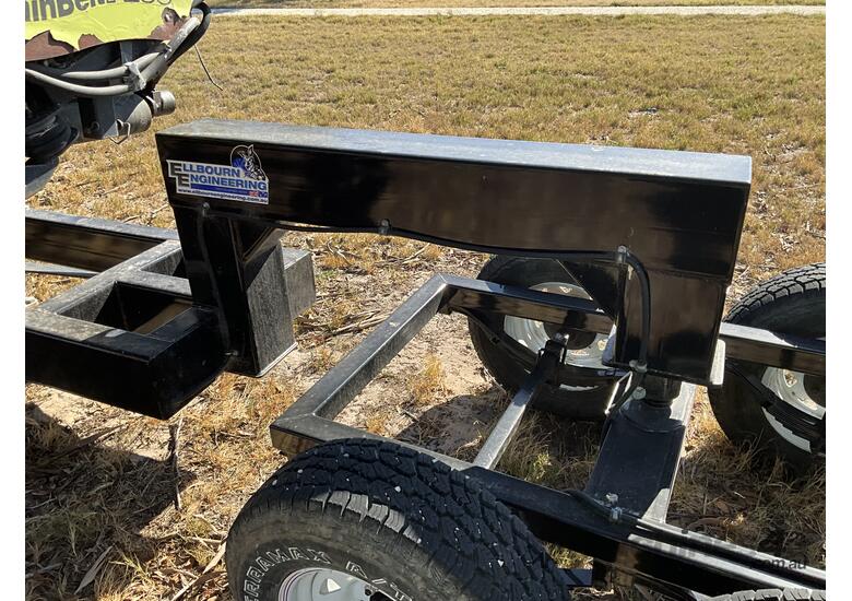 caption Honey Bee P45 Header Comb and Trailer