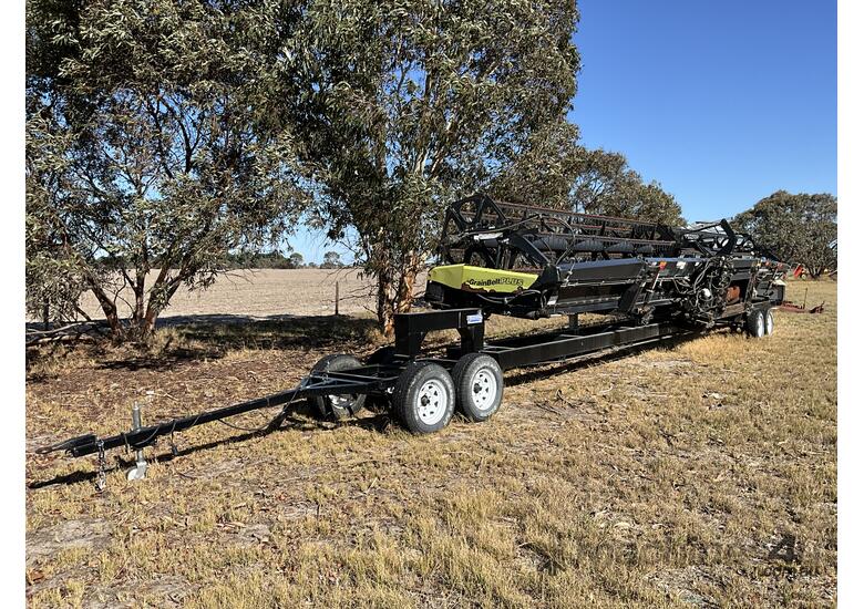 caption Honey Bee P45 Header Comb and Trailer