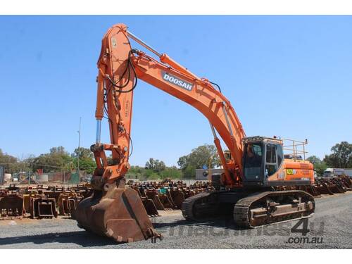 caption 2012 Doosan DX480LC