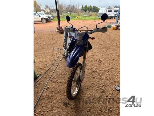 caption 2018 Yamaha WR 250R