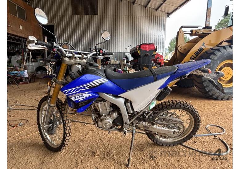 caption 2018 Yamaha WR 250R