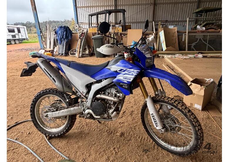 caption 2018 Yamaha WR 250R