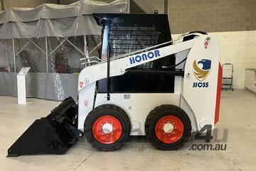 2.3 Ton Skid Steer Loader with A/C Cabin, Yanmar Engine