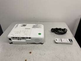EPSON 3LCD Overhead Projector - picture0' - Click to enlarge