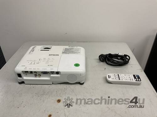 caption EPSON 3LCD Overhead Projector