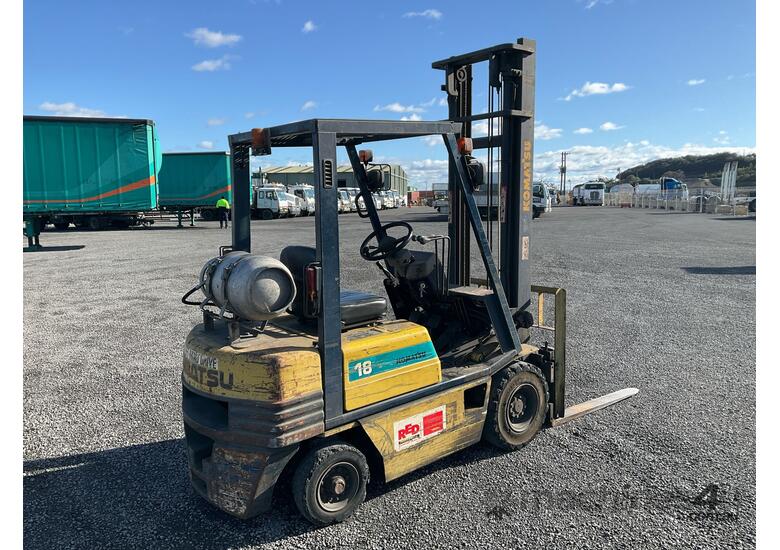 caption 1998 Komatsu FG15T-15 Forklift