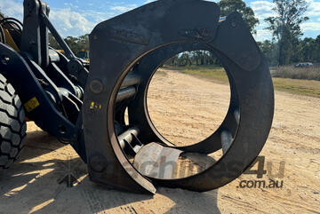 VOLVO L150H Log Grab Log Forks/Grab Attachments