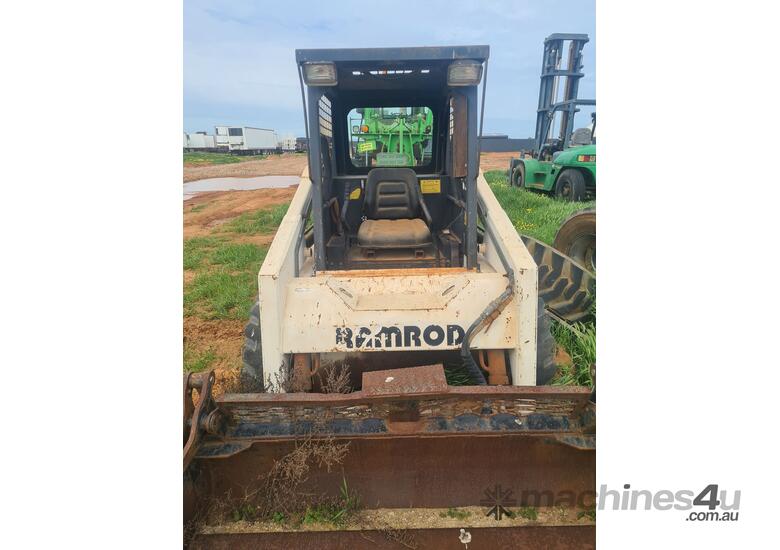caption Ramrod 1350 Skid Steer
