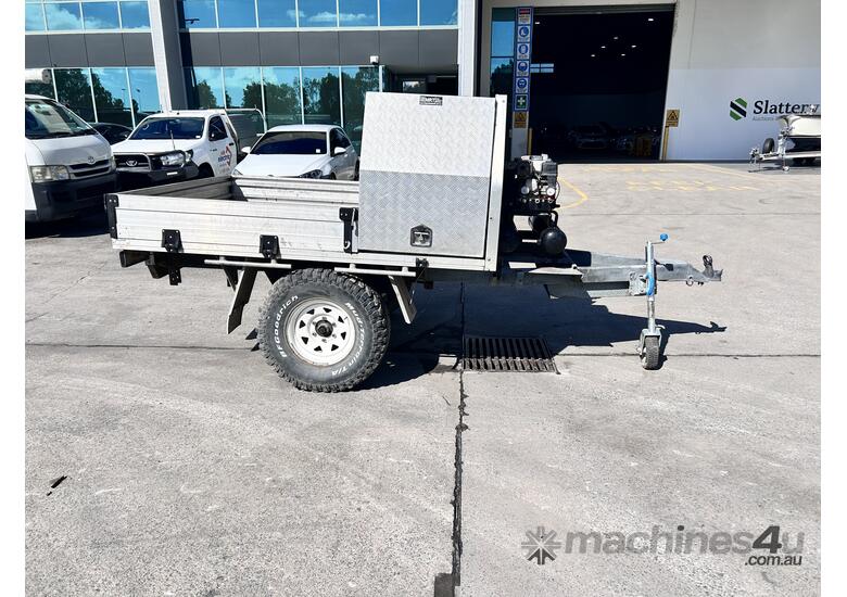 2006   Homemade Box Trailer Single Axle W/ Compressor