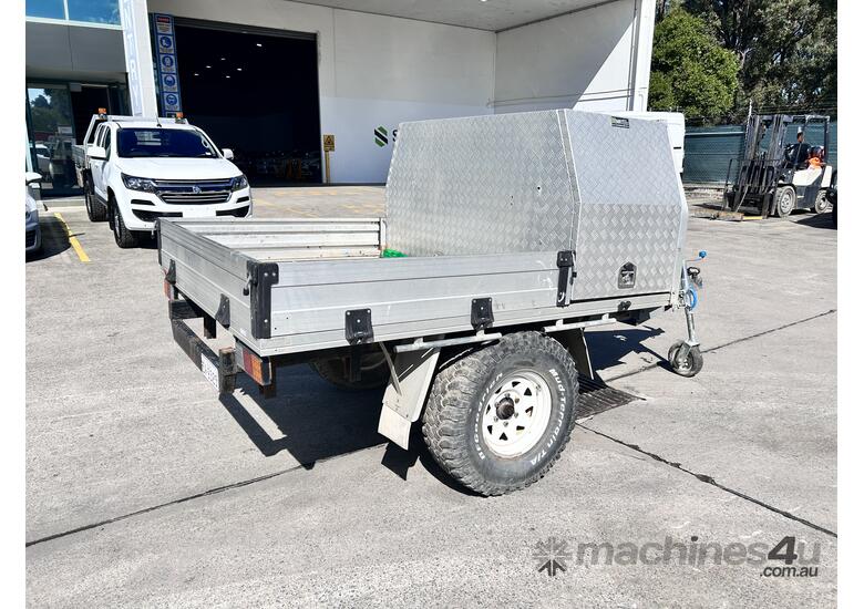 2006   Homemade Box Trailer Single Axle W/ Compressor