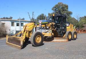 Caterpillar 2014   12M