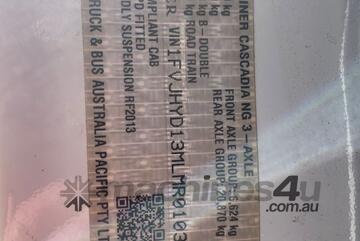 2022 Freightliner Cascadia 6x4 Sleeper Cab Prime Mover