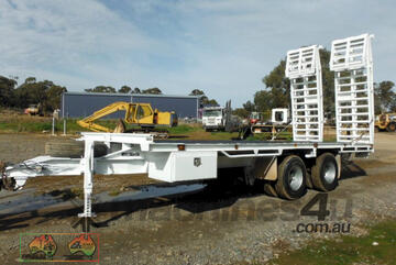 (9051) White Tag Pig Trailer with Hyd. Ramps (Maryborough, VIC)