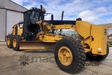 2017 CAT 140M GRADER
