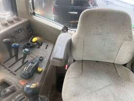 2017 John Deere 6125M Tractor - picture0' - Click to enlarge