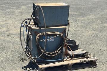 CIG TRANSMIG 200 WELDER & WIRE FEEDER
