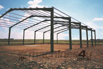 Un  Portal Frame Steel Shed (9m x 18m x 3.9m)