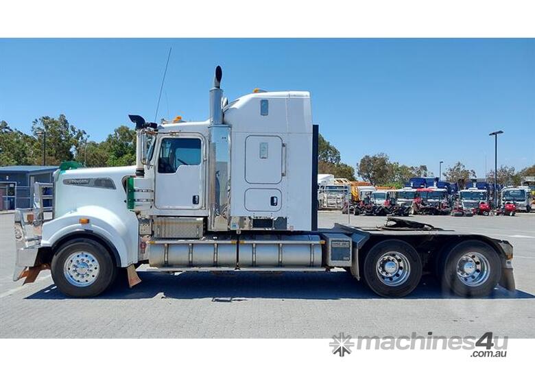 Kenworth T909