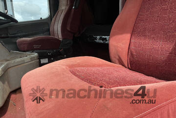 2004 Freightliner Argosy FLH Prime Mover Sleeper Cab