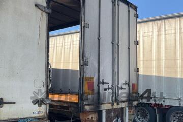 2003 Maxitrans ST3 Tri Axle Curtainside B Trailer