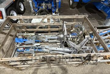 OMAC F155 Reel-Stands Reel lifting & braking stands (70 - 200 kN)