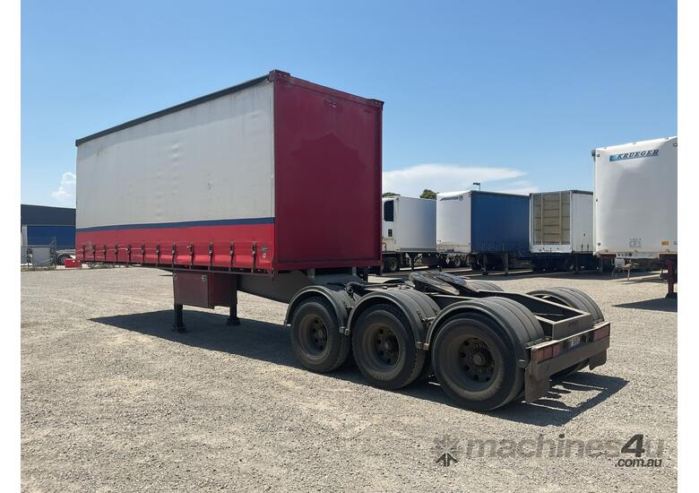 2008 Barker HD Triaxle Curtainsider A Trailer
