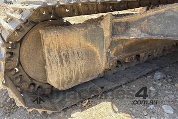 Volvo EC220DL Excavator (Steel Tracked)