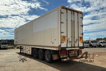 2011 FTE Tri Axle Refrigerated Pantech Trailer