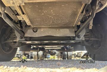 Isuzu 2010   NLR Cab Chassis