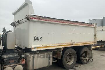 Hino 2018   FS 700 2848 Tipper
