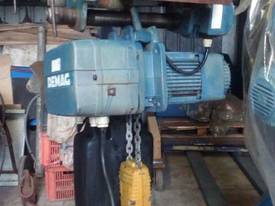 Demag 2Ton Chain hoist - picture0' - Click to enlarge