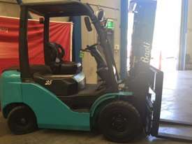 Used Forklift: CPCD25F08 - U73644 - picture2' - Click to enlarge
