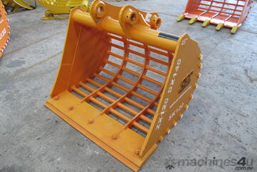 SEC 12 Ton Sieve (Mud Style) Bucket for Hitachi ZX120/ZX135 - Includes Pin, 1220mm Width, 75mm Gap SEC 12 Ton Sieve (Mud Style) Bucket for Hitachi ZX120/ZX135 - Includes Pin, 1220mm Width, 75mm Gap