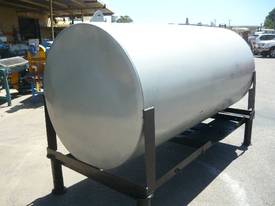 USED OIL STEEL TANK ON LEGS/ 2300LITRES - picture0' - Click to enlarge