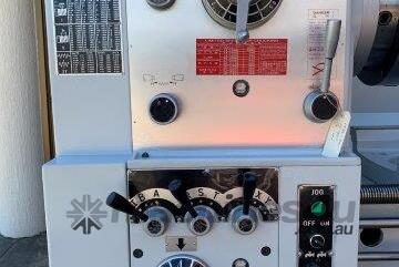 Taiwanese Centre Lathe, 660x3000mm Turning Capacity, 104mm Bore