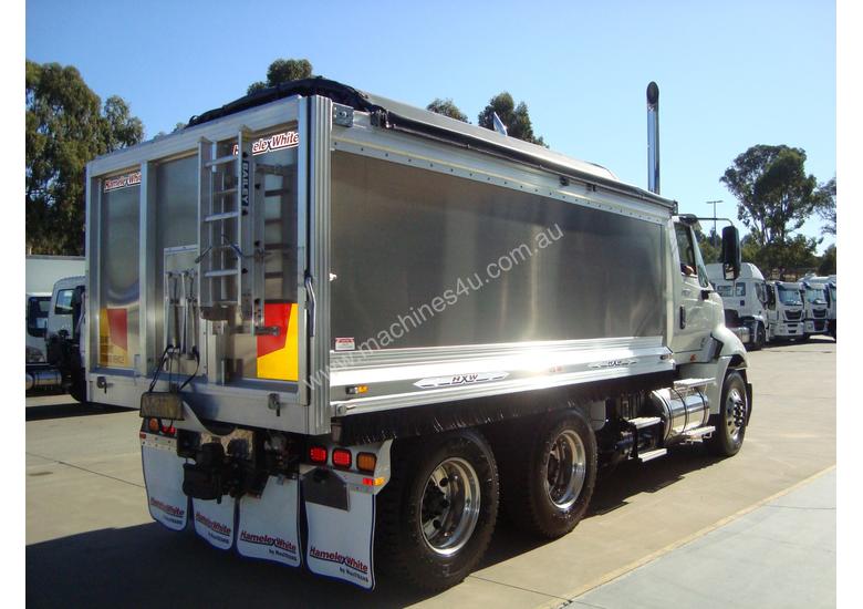 caption International Tipper Truck