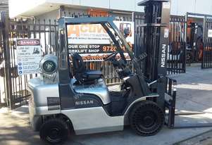 ACTIVE FORKLIFTS - Nissan Forklift PL02A25DU 2.5 Ton 5500MM Lift 2004 Model Side Shift $14999+gst