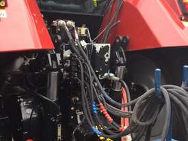 Case IH CVX 160 FWA/4WD Tractor - picture2' - Click to enlarge