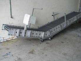 Large Long Incline Z Style Motorised Belt Conveyor - 6.4m Travel - picture1' - Click to enlarge
