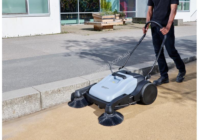 caption Nilfisk Advance SW250 Walk Behind Sweeper