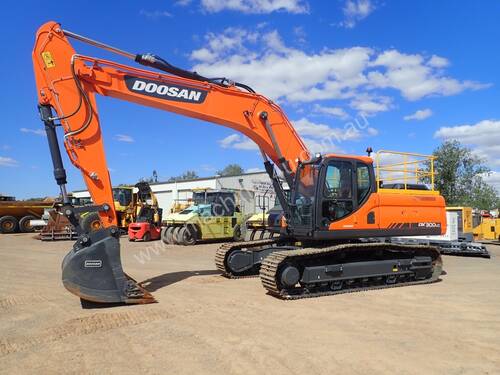 Doosan DX300LC Excavator