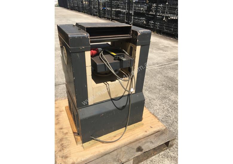 caption Durden Thickness Planer (Refurbished)