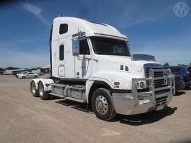 Freightliner CST120 - picture0' - Click to enlarge