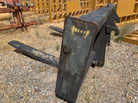 PALLET FORKS TO SUIT CAT 950/966/972  - picture1' - Click to enlarge