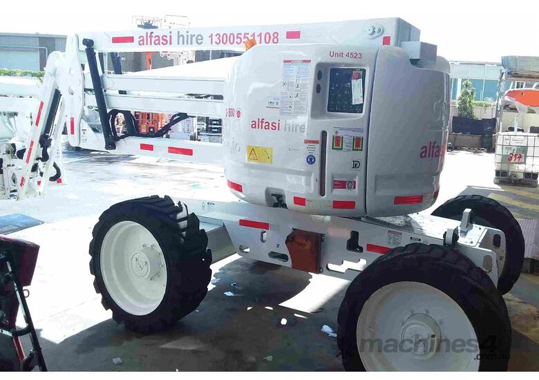 2014 45 Foot Knuckle Boom