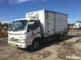 2008 Hino 300 714 Hybrid - picture2' - Click to enlarge
